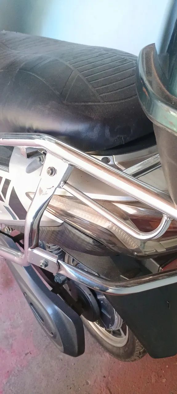 SCOOTER ELÉTRICA T4 2000W C/BAÚ - Foto 4