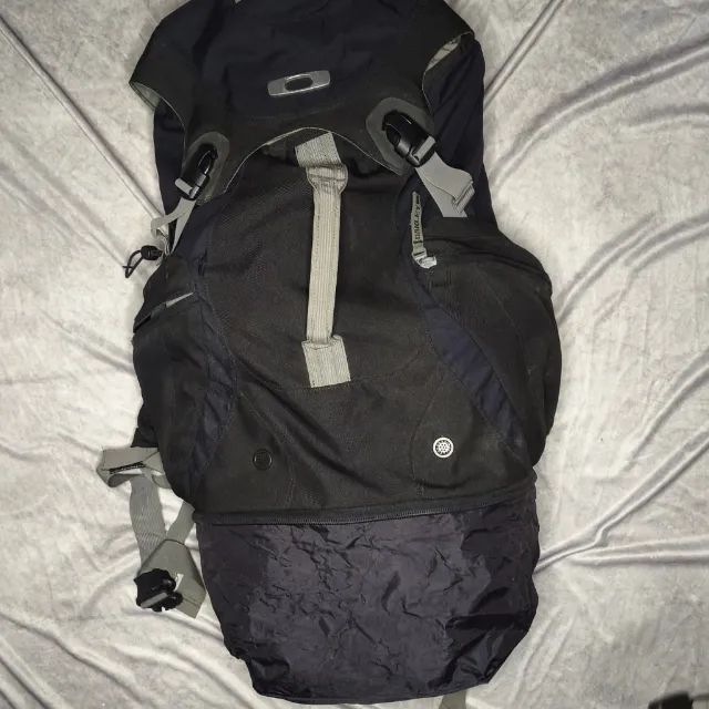 Mochila Oakley Surf Pack 40L Expansível Relíquia - Foto 5
