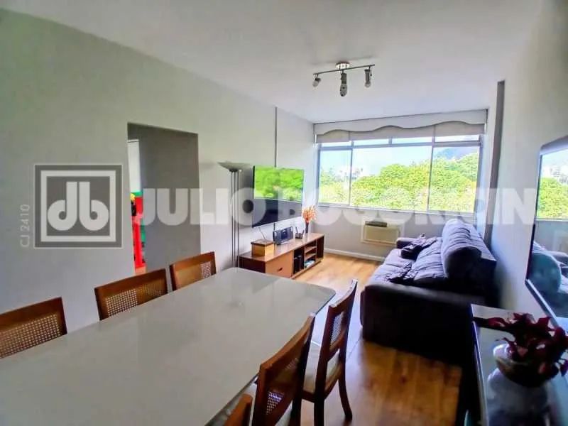 Apartamento : / Residencial / Botafogo