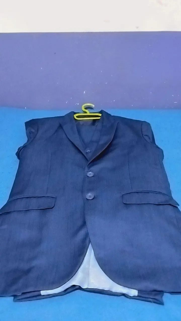 TERNO AZUL.