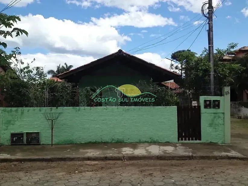 Duas casas de alvenaria, a da frente com 2 quartos e a dos fundos com 3 quartos no Campech - Foto 2