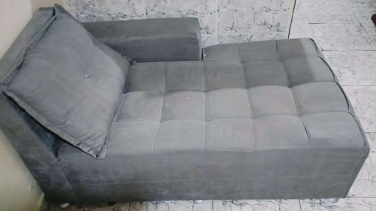 Sofá em L e poltrona 