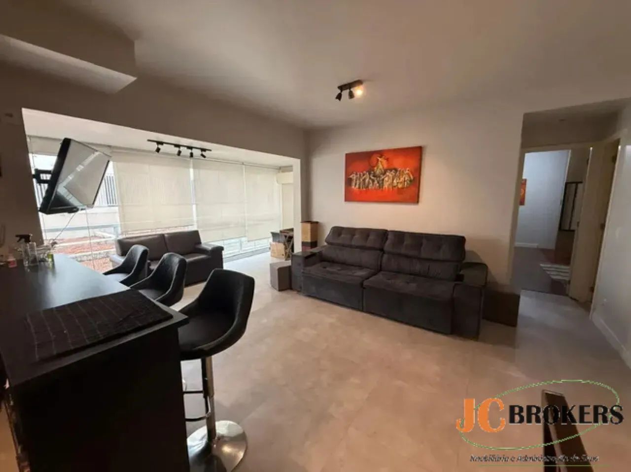 Apartamento com 80 m² de área útil, 2 dormitórios sendo 1 suíte, 1 vaga