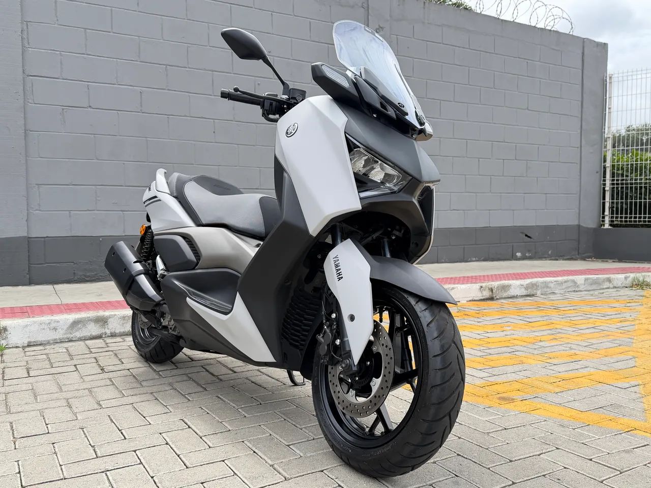 YAMAHA XMAX 250 CONNECTED ABS - 2025  - Foto 2