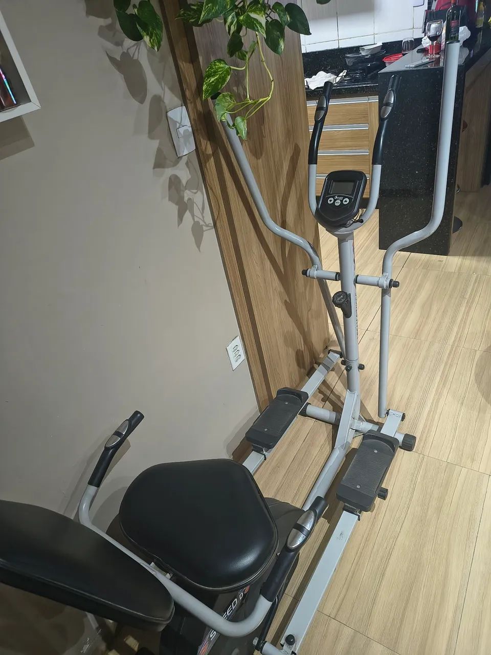 Airclaib com bicicleta  - Foto 2