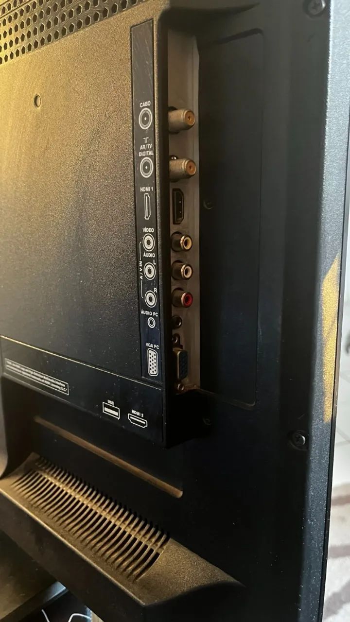 TV CCE LED 32" HDMI USB - Foto 2