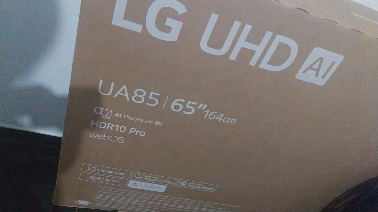 Vendo tv com tela quebrada 