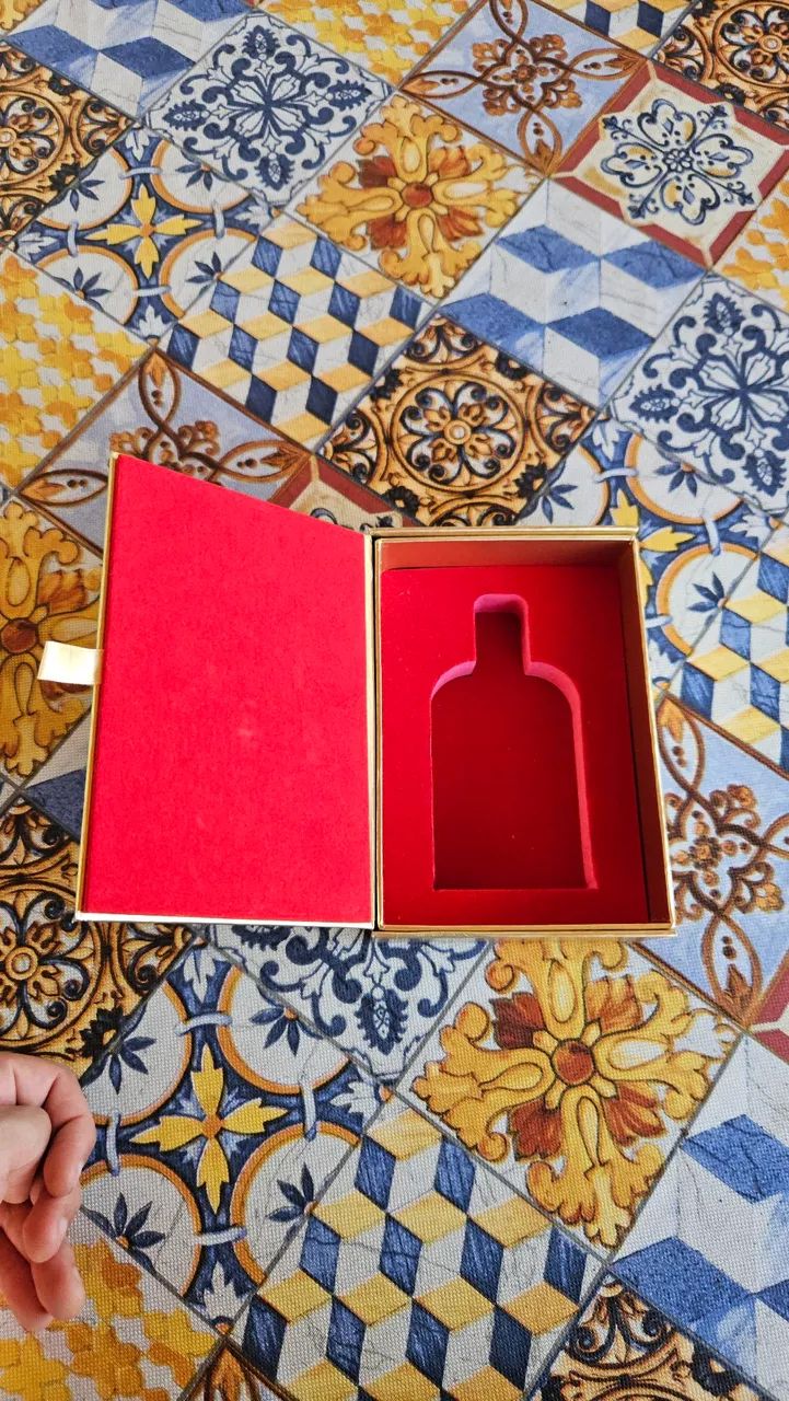 Caixa Royal Amber Eau de Parfum Luxury Collection Orientica 80ml - Foto 2