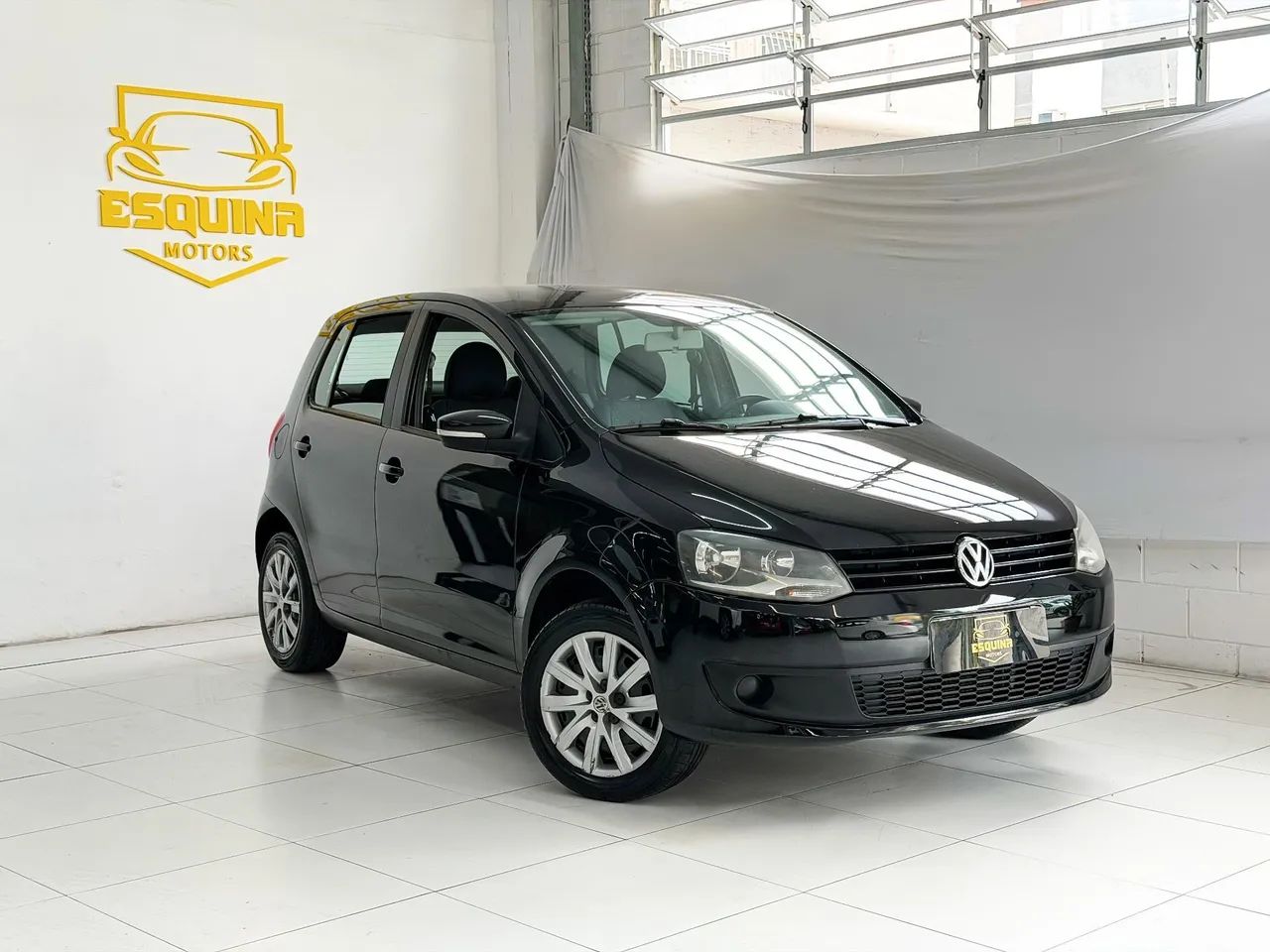 Volkswagen Fox 1.0 MI Total Flex 8V 5P 2013