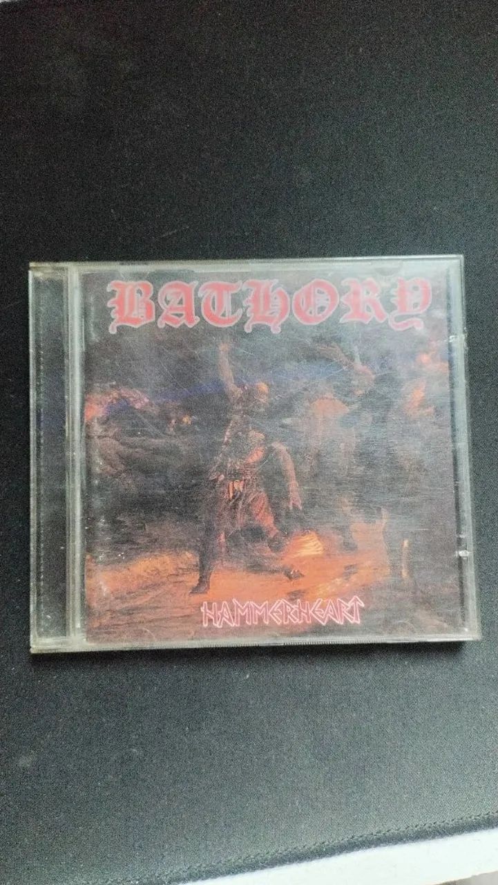 CD do álbum Hammerheart(1990) de Bathory original 
