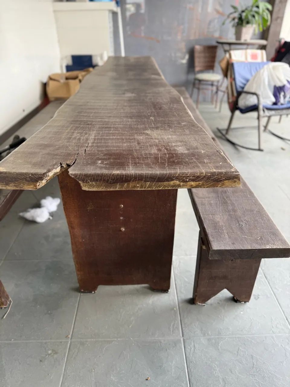 Mesa de Madeira Maciça