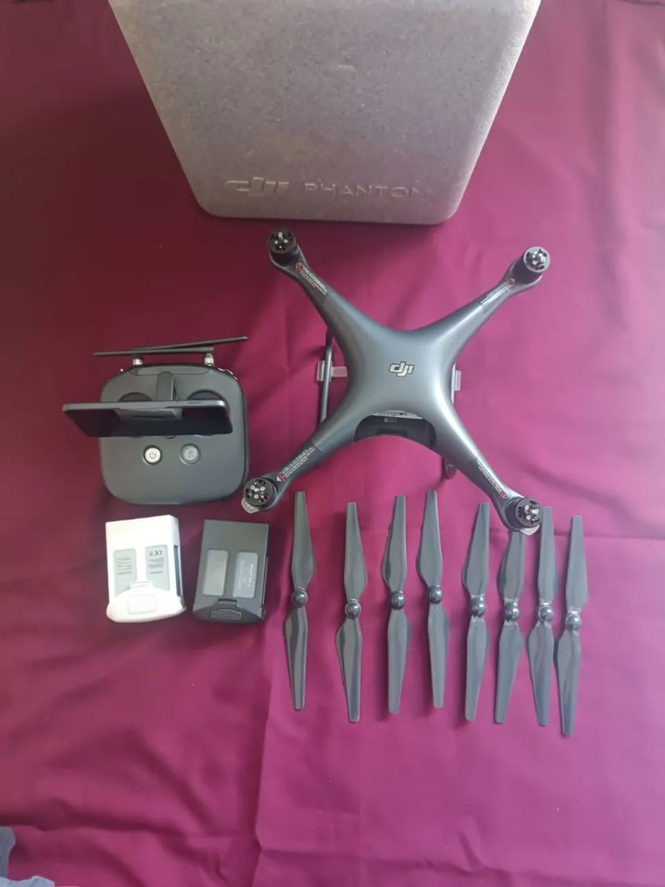 Drone DJI Phantom 4 pro
