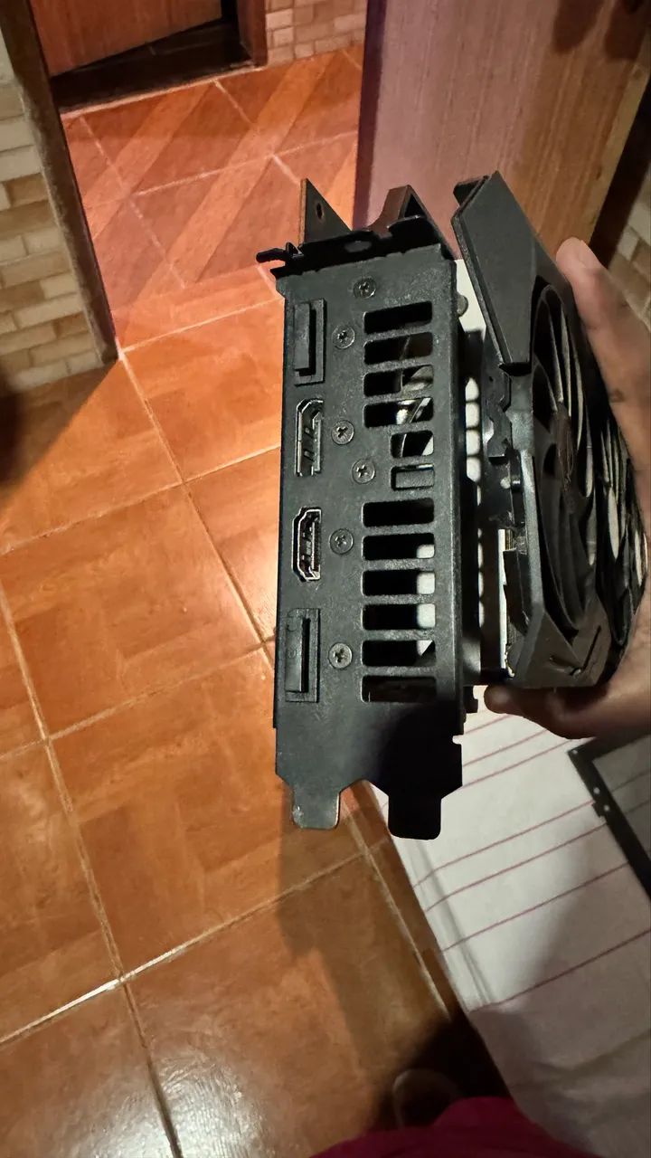 Rx 5700xt Asus rog strix  - Foto 4
