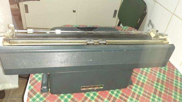 Máquina De Escrever Olivetti Industrial - Foto 3