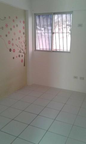 Excelente ap J.Atlantico,seminovo,estrutural,rua calçada,portão eletrônico,armários,suíte - Foto 13