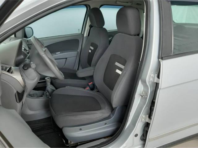 Fiat Grand Siena Essence 1.6 - Foto 5