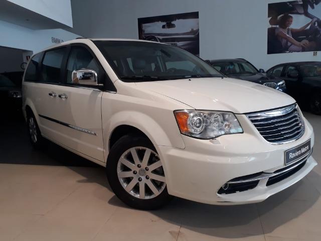 Chrysler Town & Country Limited 7 lugares Blindado