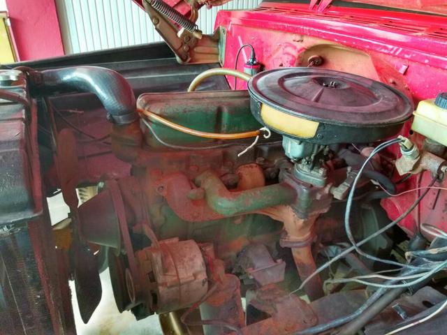 Vendo essa caminhonete 17 mil ano 80 contato - Foto 5