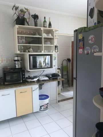 100% Mobiliado Cond. Dalva Toledo Casa Duplex 230m² c/ 04suítes no PQ das Laranjeiras - Foto 13