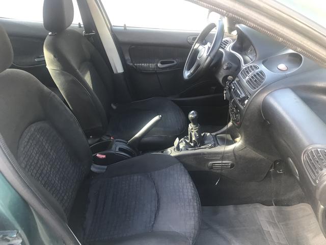 Troco Peugeot 206 4p 2001 - Foto 5