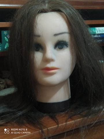 Manequim para treinar cabelo