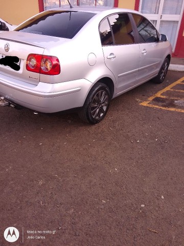 POLO SEDAN 2011