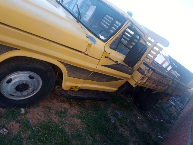 F4000