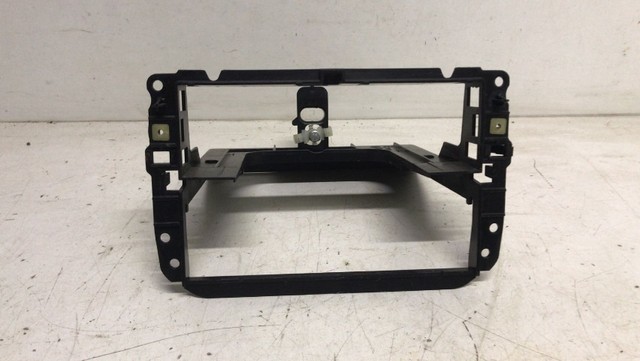 Suporte multimidia do Citroen C4 Lounge 2014 
