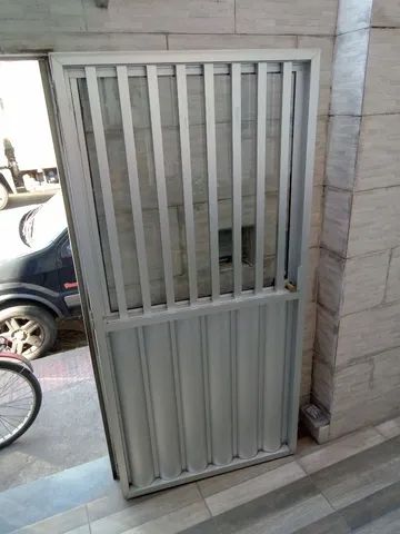 Portão de alumínio 99 cm largura por 2,6 de altura