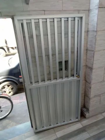 Portão de alumínio 99 cm largura por 2,6 de altura