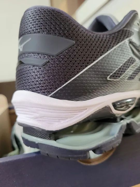 Tênis Mizuno original tamanho 41 - Foto 2