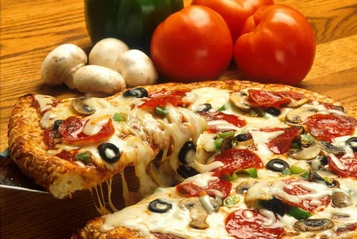 Vaga para profissional com experiência em pizzaria.