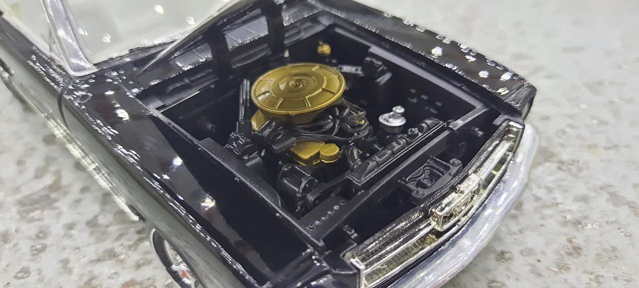 Miniatura 1/18 -Mustang 1964 - série Timeless Classics - Motormax 1/18 - Foto 4