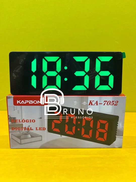 Relógio de mesa com alarme 