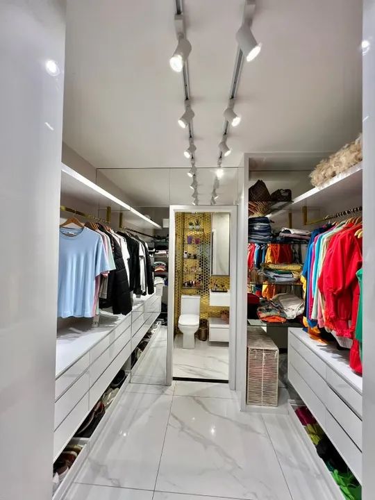 Casa mobiliada e projetada na Cidade Alpha