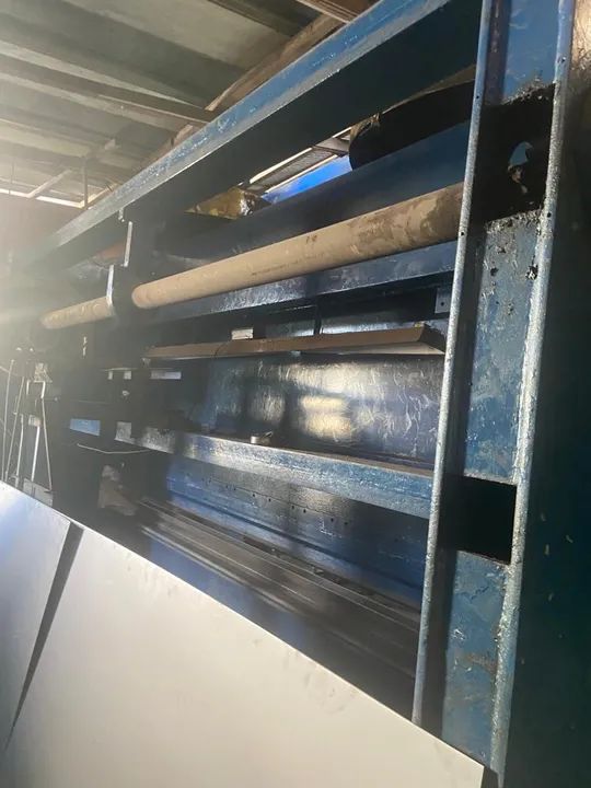 Dobradeira fobesa 100 tonelada dobra 1/4  - Foto 5