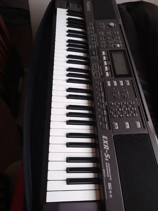 Teclado Roland EXR-5s
