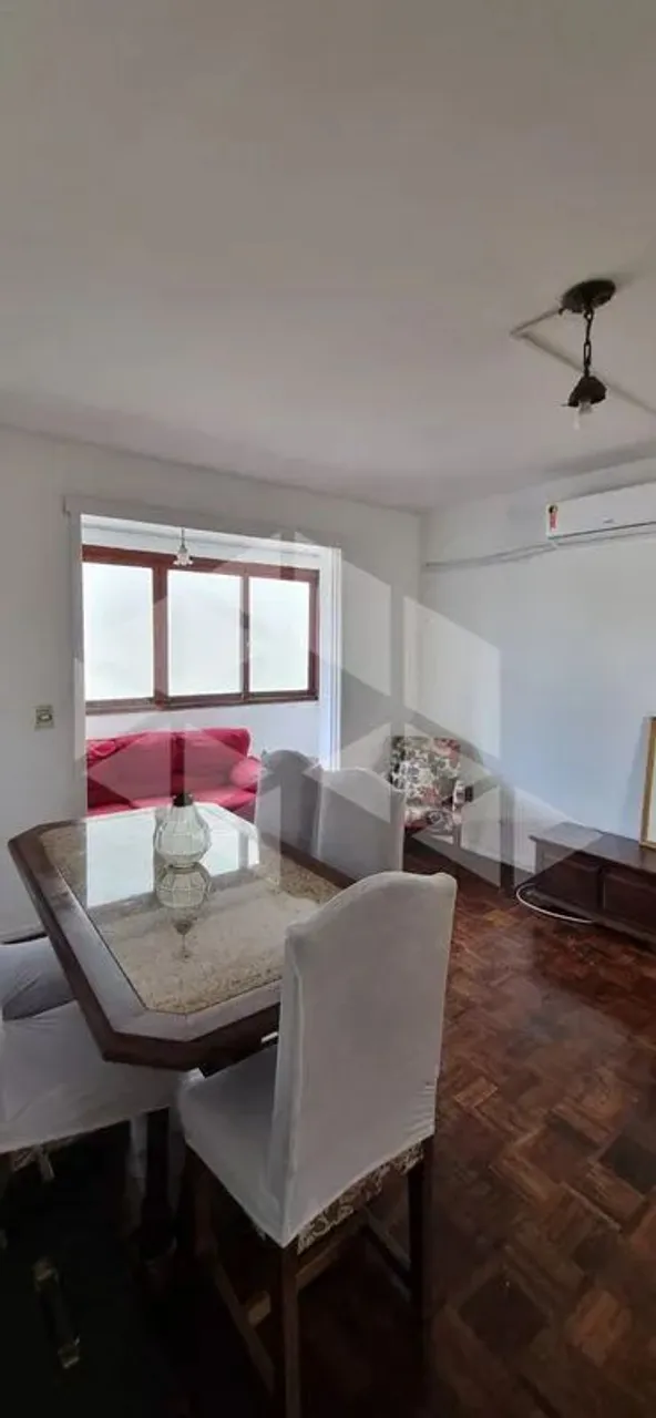 Apartamento em MENINO DEUS