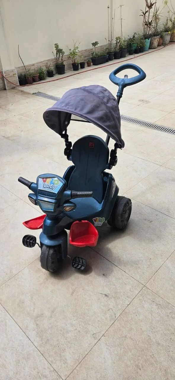 Triciclo Velobaby Reclinável com Capota Azul - Bandeirante 337