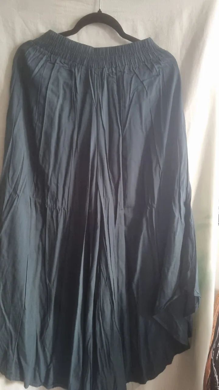 Calça Pantalona Lisa em Viscolinho - Foto 3