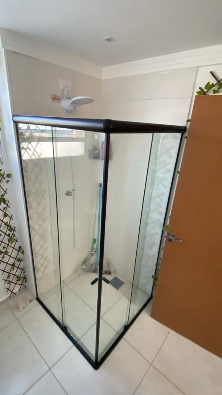 BOX DE ALTO PADRÃO PARA BANHEIROS64276655152130120