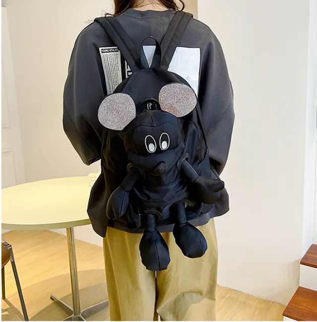 Lindissima Mochila Com O Mickey Preta Com Cristais - Foto 2
