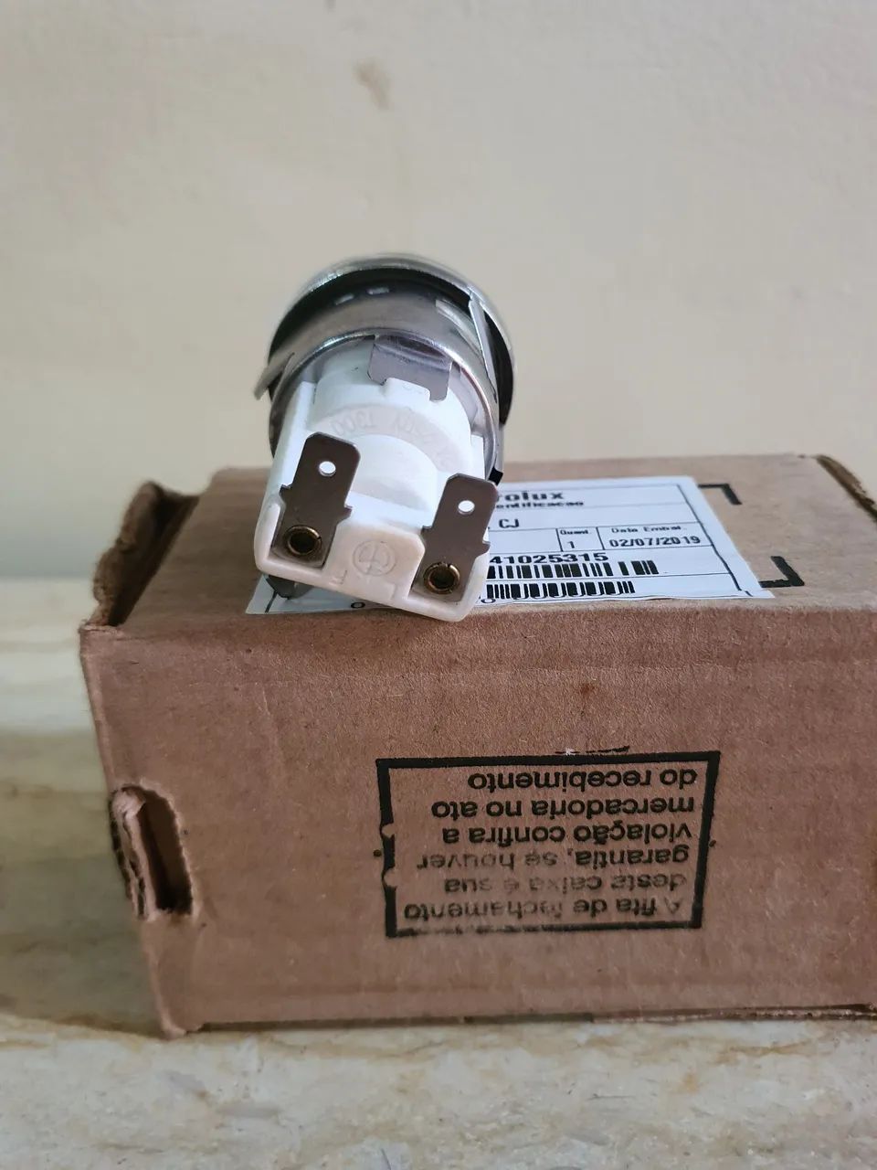 LÂMPADA FOGÃO ELECTROLUX 127 V NOVA - Foto 2