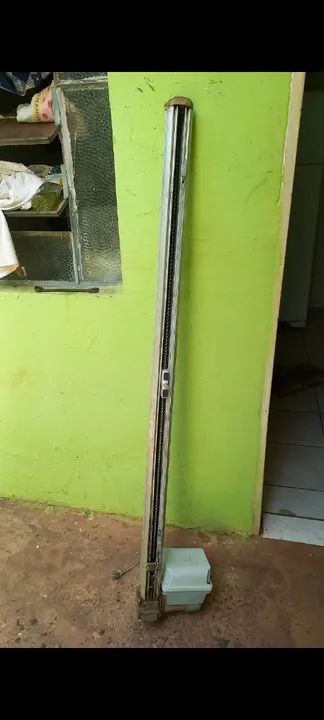 Vendo motor de portão eletrônico usado funcionando normalmente 