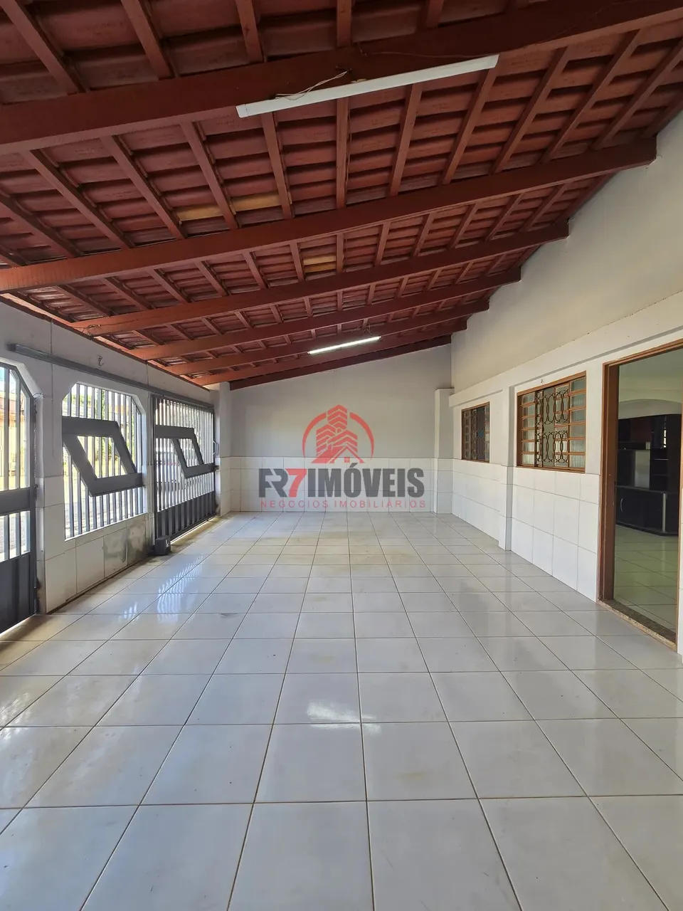 ÓTIMA CASA 4 QUARTOS NA VILA ITATIAIA - GOIÂNIA/GO