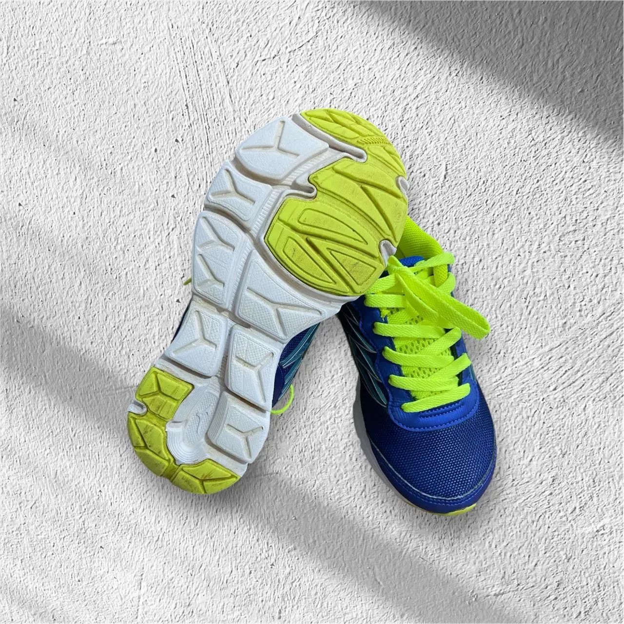 Tênis Mizuno - tamanho 31 - Foto 3