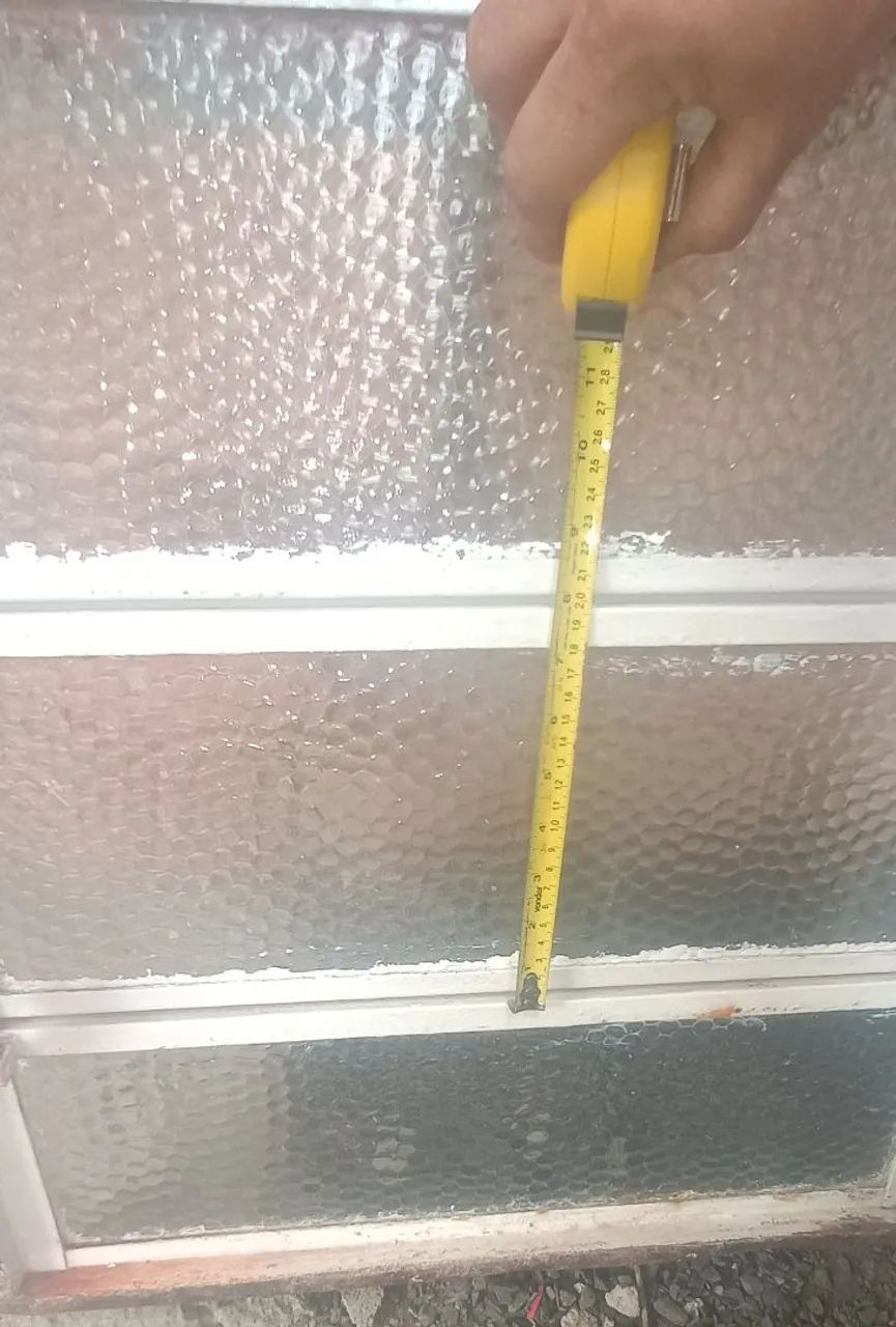 Janela basculante Aço 60x60x8cm 2 Folhas incluído os Vidros  - Foto 3