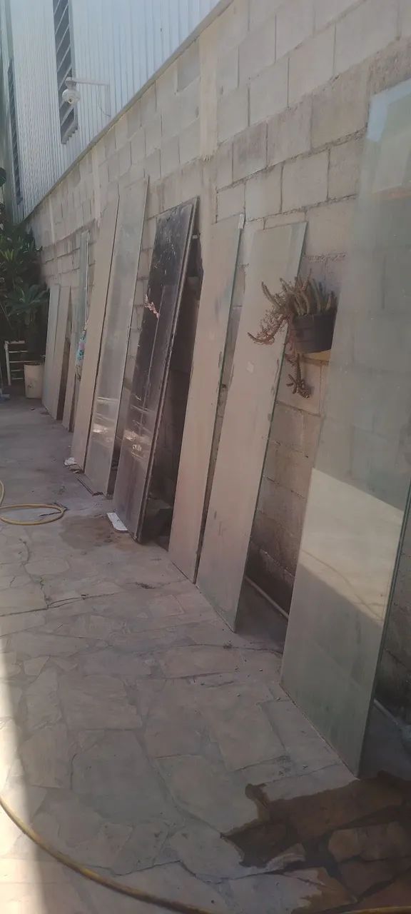 Blindex usados ( só fixos, não tenho portas peça R$ 100,00