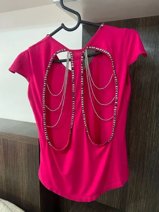 Blusa Pink com Strass e Corrente
