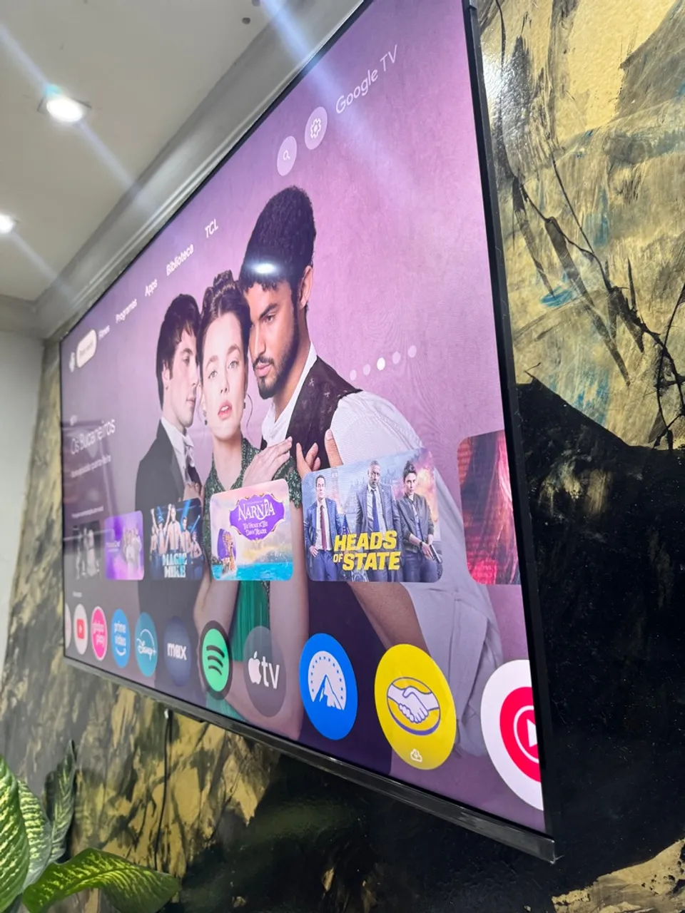 Smart TV TCL - Tela Grande e Imagem Incrível!
